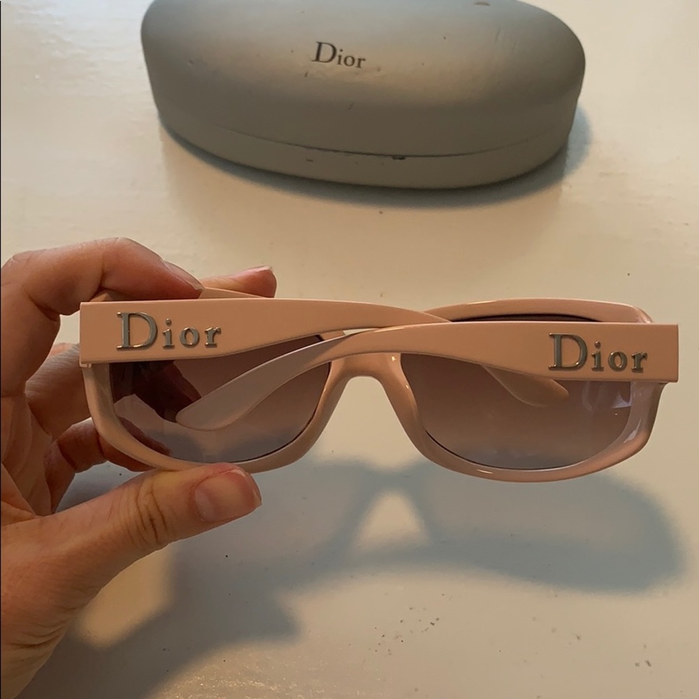🌷🌷🌷🌷🌷🌷HP Vintage Authentic Dior Glossy 2 sunglasses